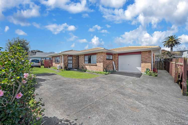 96 & 96B Carruth Road_3