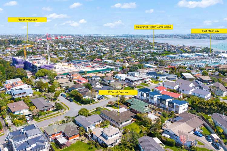 29 Sorrel Crescent Bucklands Beach_38