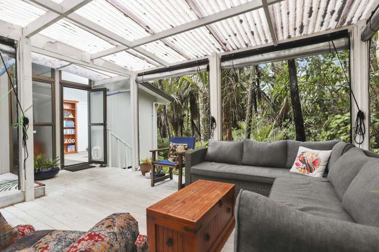 185 Laingholm Drive Laingholm_16