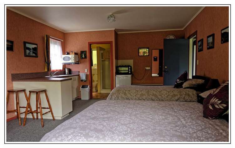 6 Stuart Street Lake Kaniere_14
