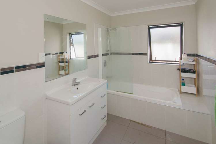 2b Waikaukau Road Glen Eden_8