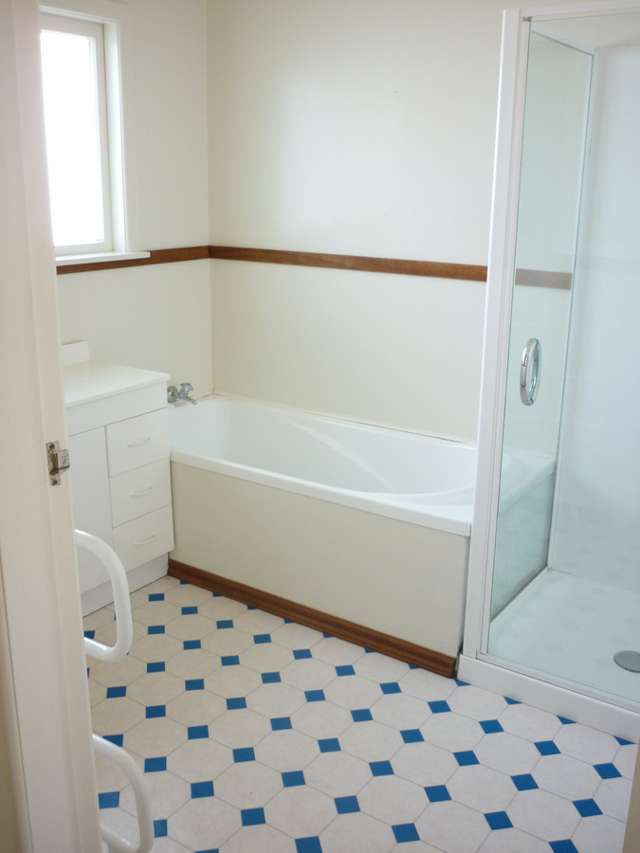 186 Waimumu Road Massey_1