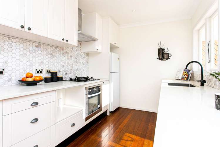 28 Harbour View Road Te Atatu Peninsula_10