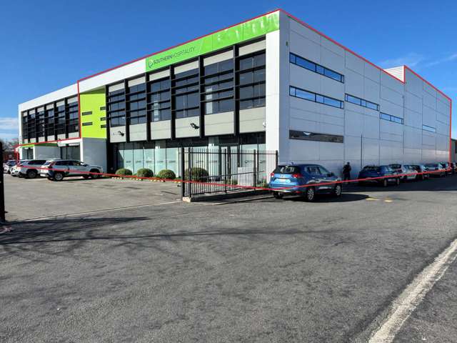 Showroom, Office, Warehouse with Canopy + Carparks
