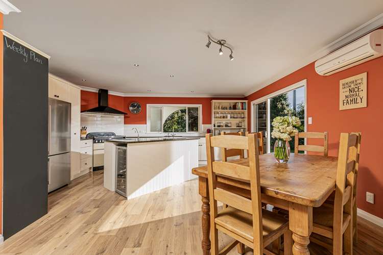 635 Ridge Road Riverhead_8