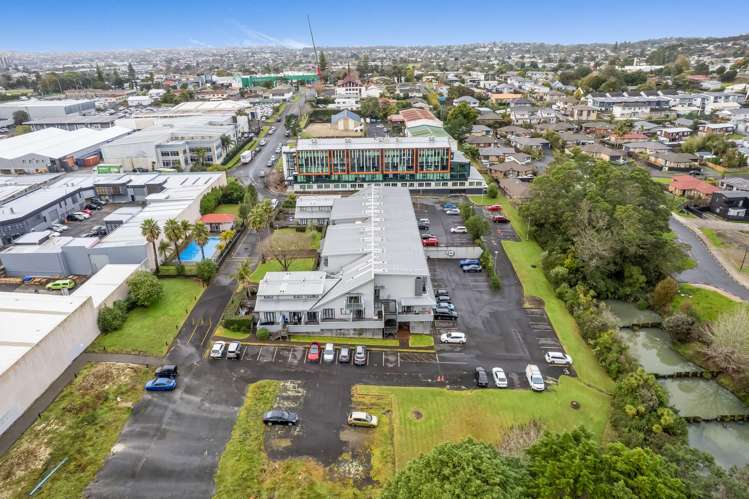 22a/30 Westward Ho Glen Eden_21