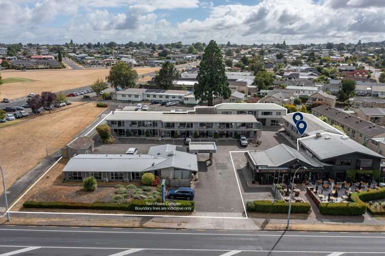 25 and 31/76 Lake Terrace Taupo_13