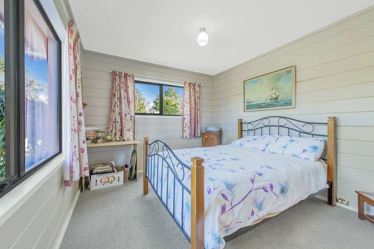 32 Warrens Road Darfield_12