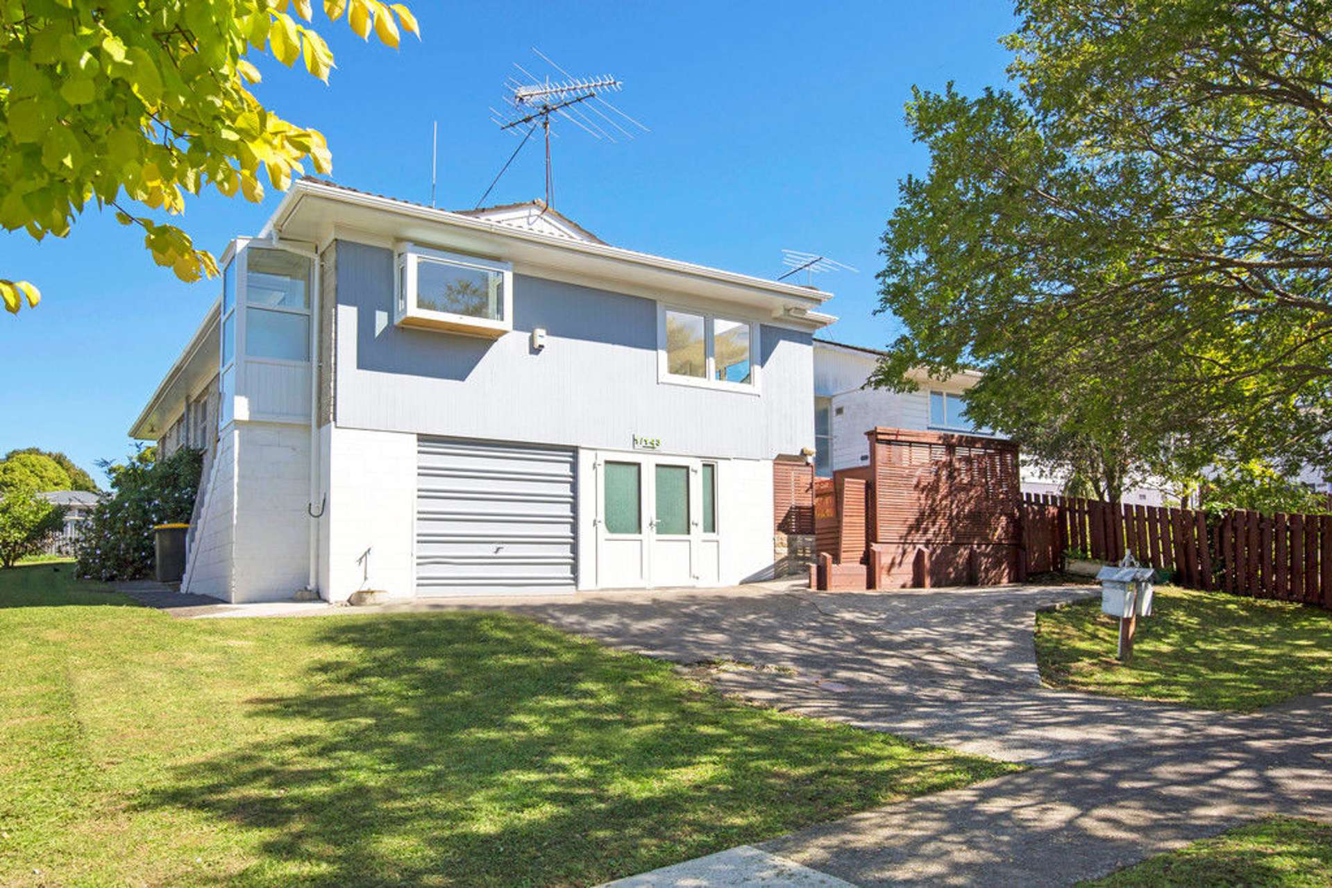 1/143 Gossamer Drive Pakuranga Heights_0