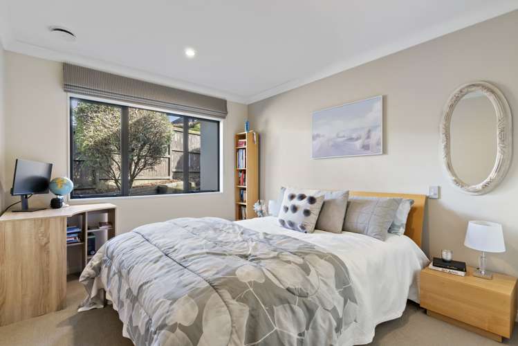 10 Mazuran Place Flat Bush_24