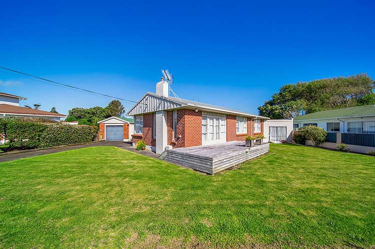 39 Gloucester Street Patea_19