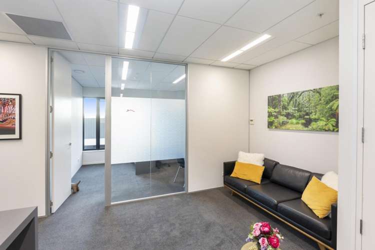 Units 5 & 6 71 Gloucester Street City Centre_8