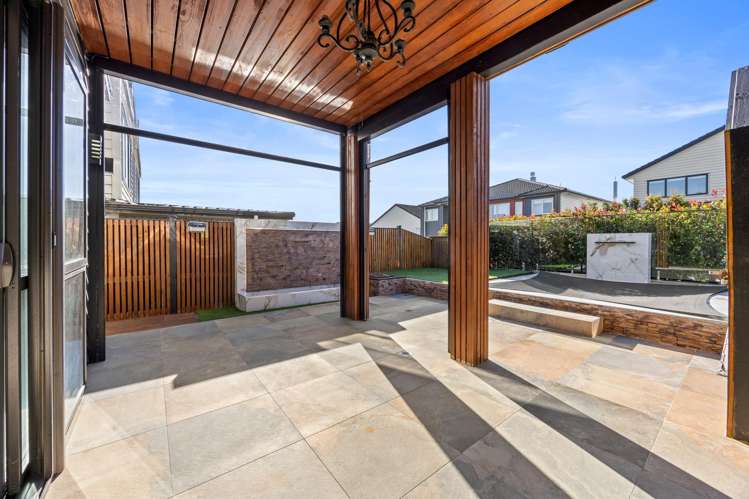 16 Lime Hill Rise Flat Bush_38