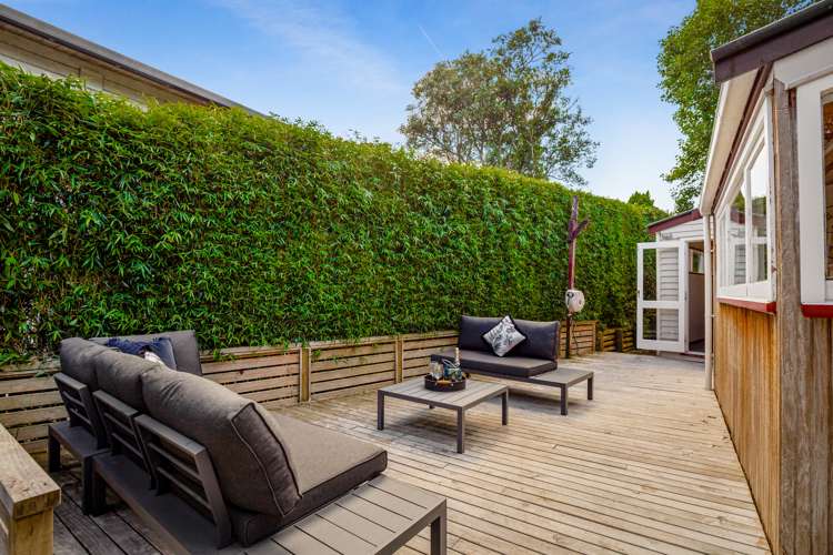 57 Rimutaka Place Titirangi_13