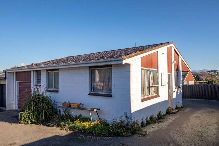 5/88 Le Cren Street Seaview_17