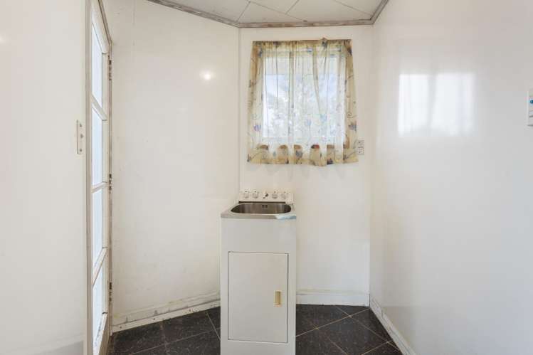 13 Ennis Avenue Pakuranga Heights_16