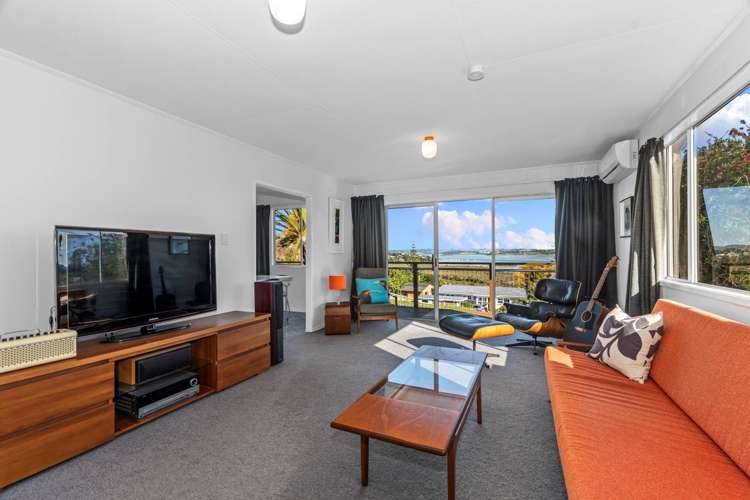 39 West View Crescent Onerahi_12