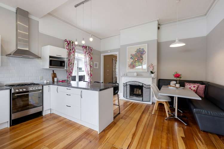 13 Saint Winifreds Avenue Hamilton East_6