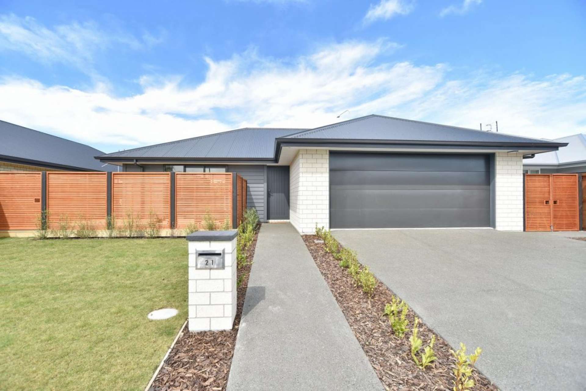 21 Quinn Crescent Woodend_0