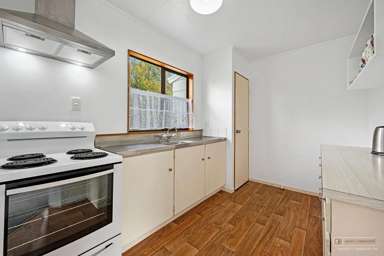 1/32 Parakai Avenue, Parakai_1