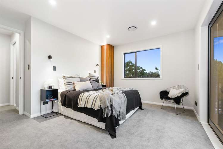 2/64 Banbury Crescent Fairfield_12