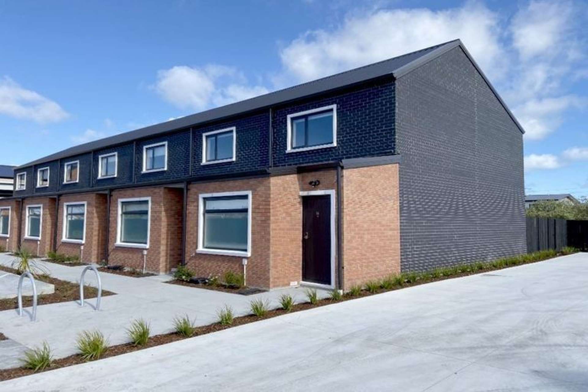 16/137 Hall Avenue Favona_0