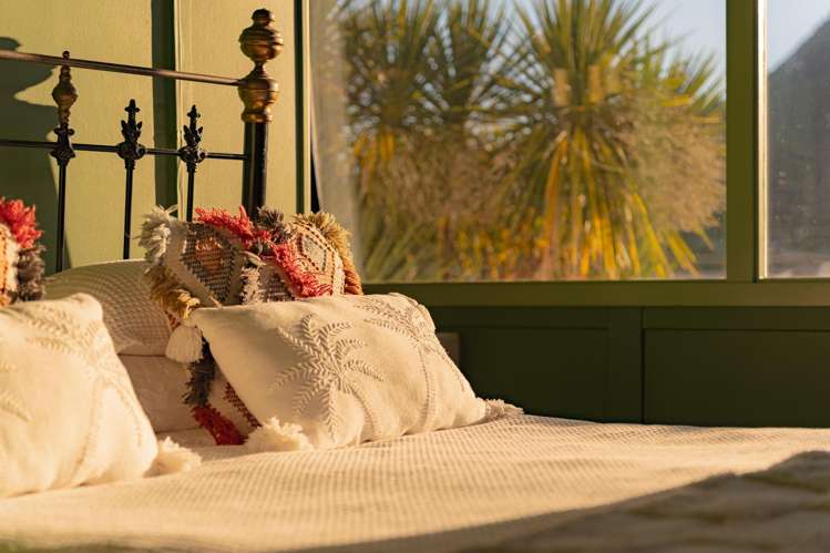 17A Taranaki Street Picton_14