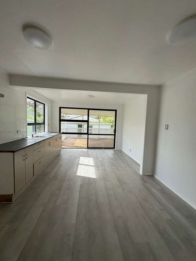 16 Murray Road Otara_1