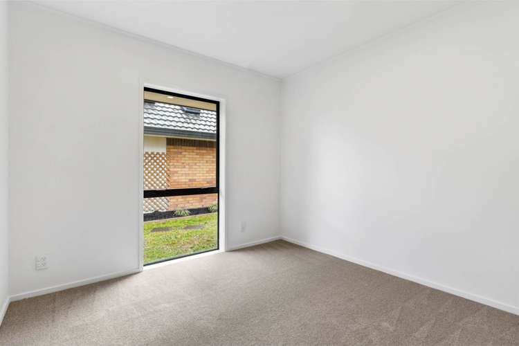 4/12 Northcross Drive Oteha_8