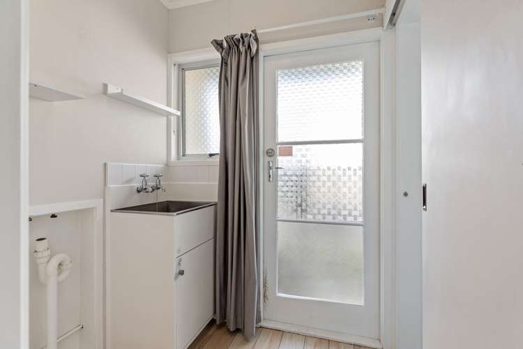 104 Ridge Street Otumoetai_11