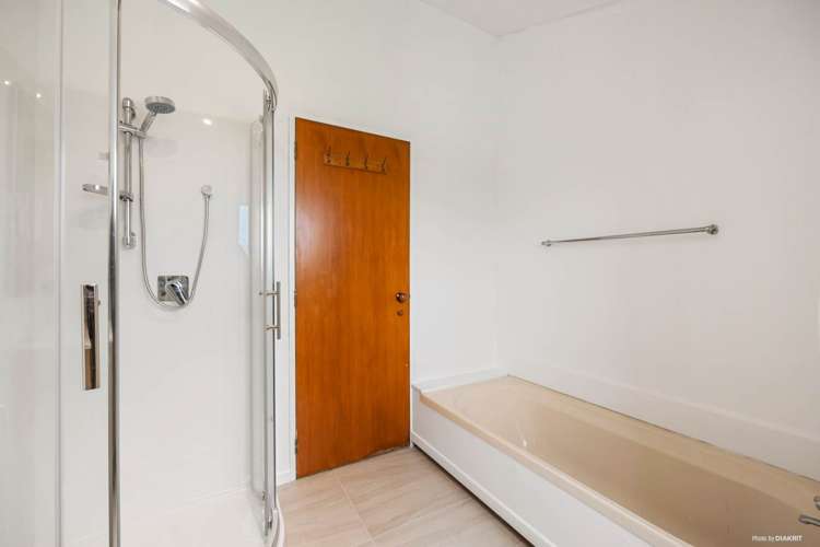 17c Wilding Avenue Epsom_11