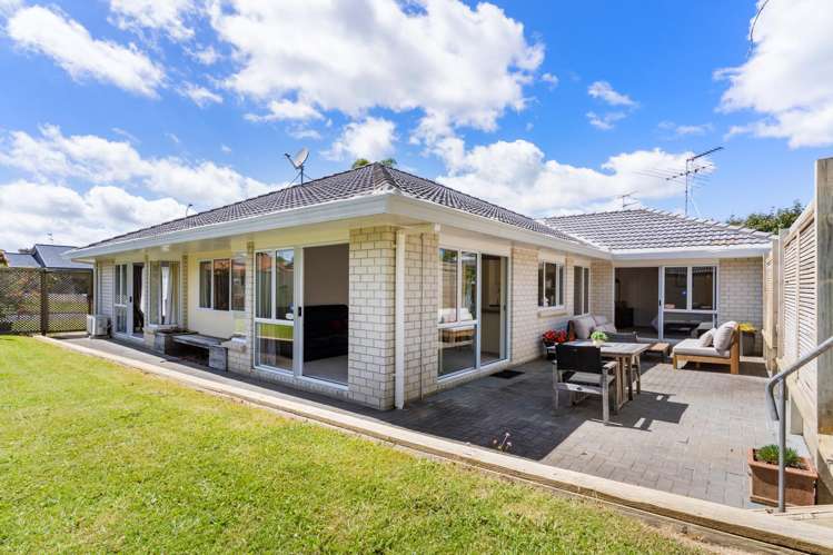 5 Stewart Gibson Place Manurewa_11