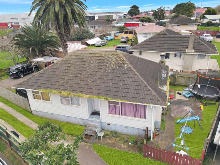 1/85a Tidal Road Mangere_18