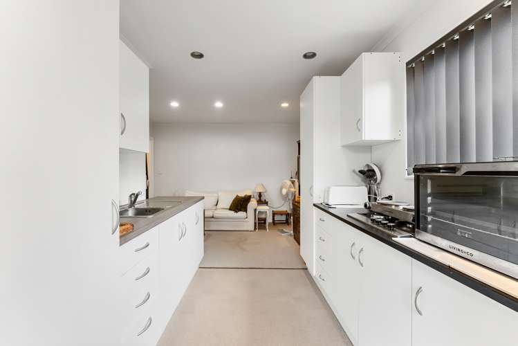 20 Redwood Crescent Hurdon_19