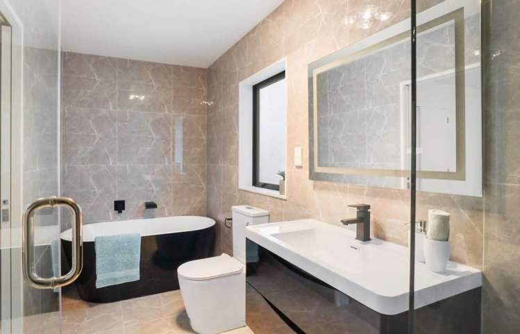 5b Woodhouse Place West Harbour_21