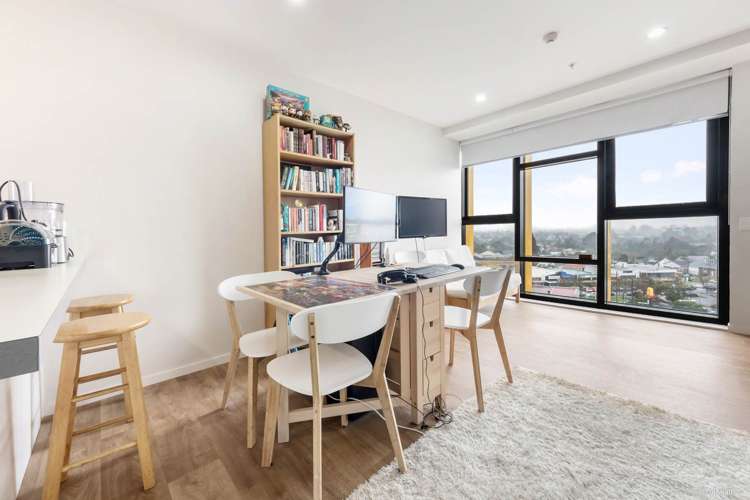 709/20 Mccrae Way New Lynn_1