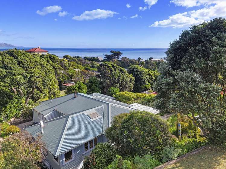 7 Tangahoe Street Paekakariki_35