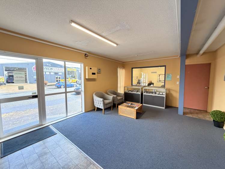 4 and 5/110 Whakatiki Street Trentham_6