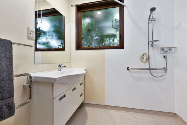 16 Glendevon Place Vauxhall_11