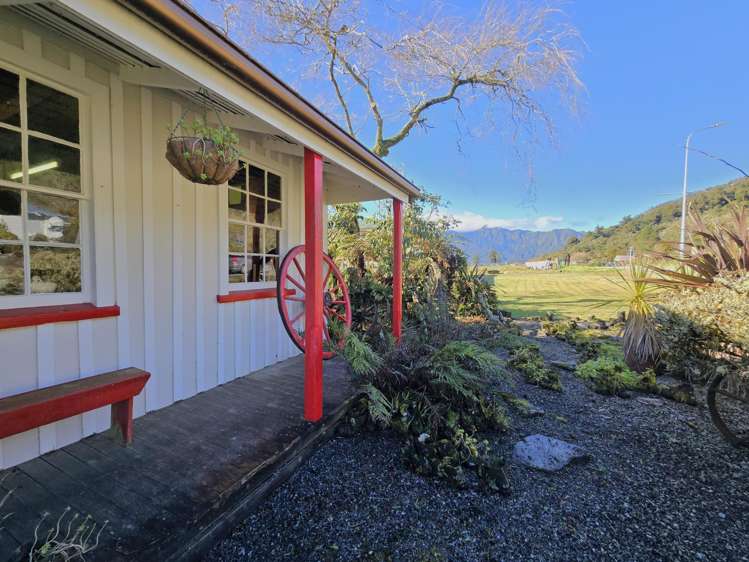 18 and 22 Harihari Township Road Harihari_20