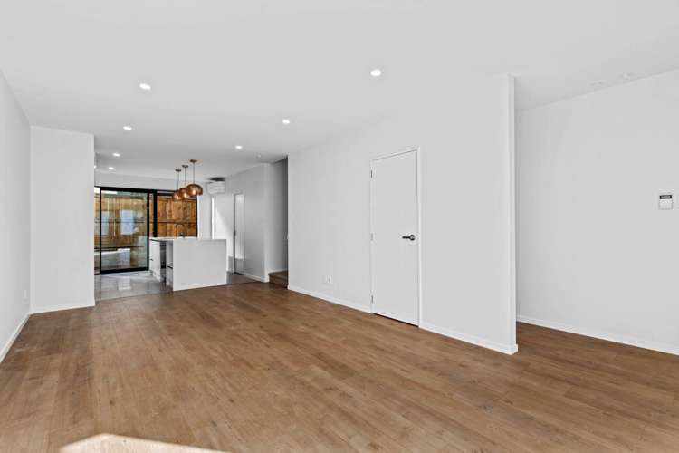 2/21 Podgora Avenue Kumeu_5