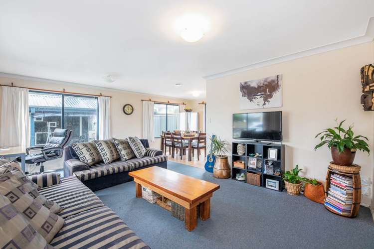 12a Waione Avenue Te Atatu Peninsula_16