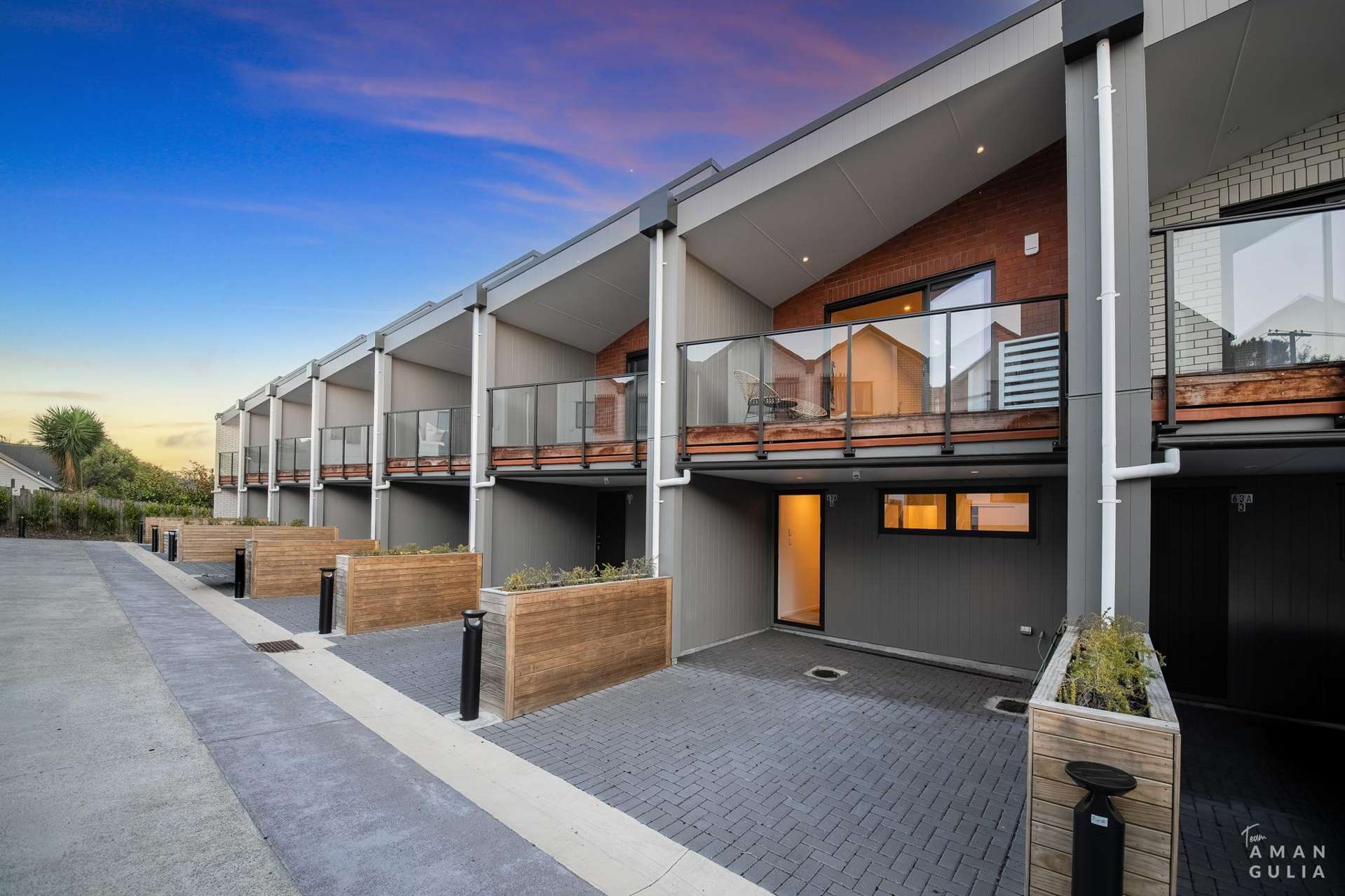 2/63A Owairaka Avenue Mount Albert_0