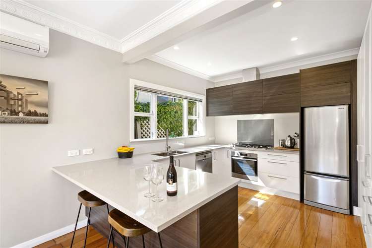 32 Cavendish Square Strathmore Park_6