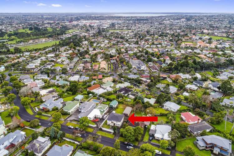7 Armagh Road Blockhouse Bay_24