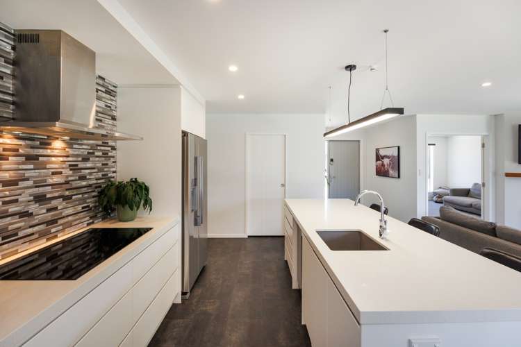 8 Huffington Place_0
