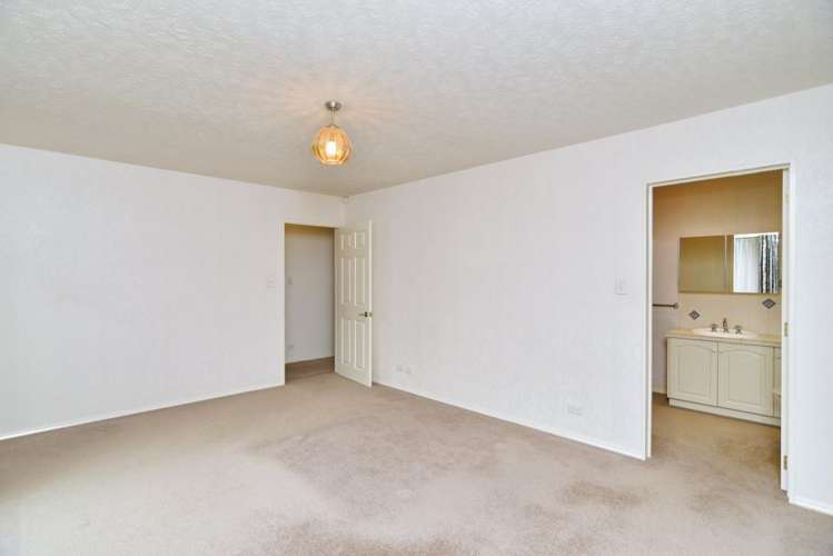 22 Baltimore Green Shirley_11