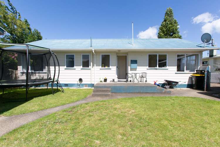 87 Gordon Street Dannevirke_16