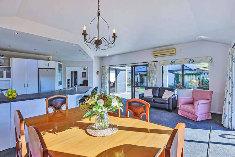 7 Merlot Drive Greenmeadows_6