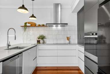 9 Woodhouse Road_4